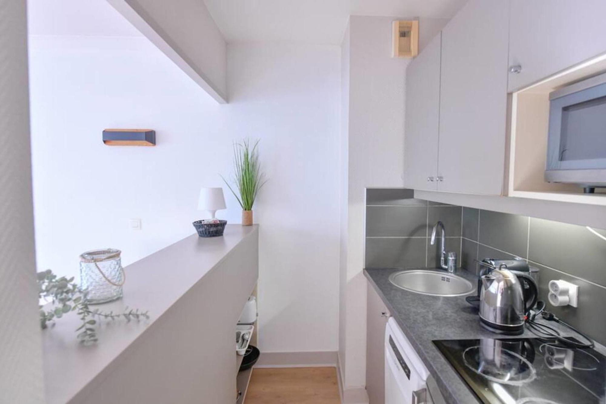Cosy With Balcony Near Buttes Chaumont Appartamento *